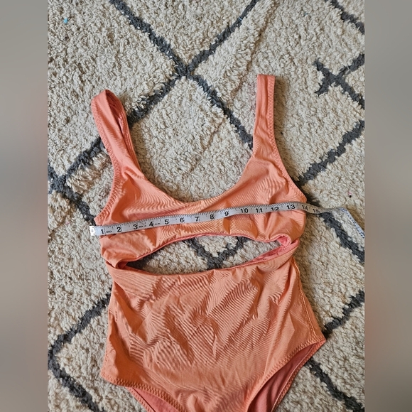 Zara cut out one piece bathing suit medium - Picture 4 of 6